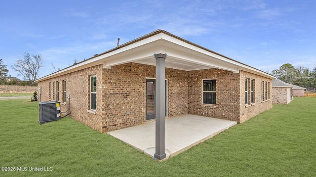 102 Triple Crown Cove, Clinton, MS 39056