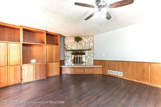 6421 Lounsbury Road, Williamston, MI 48895