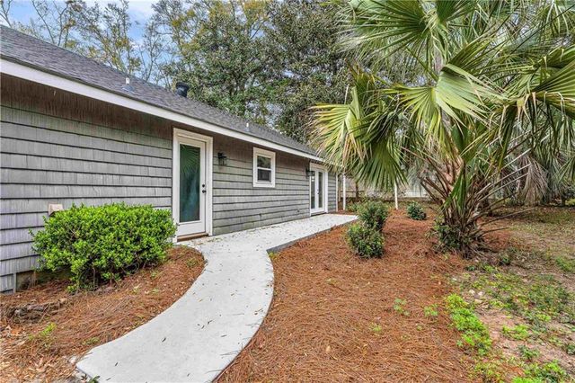 613 Oak Ridge Court, Daphne, AL 36526