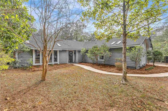 613 Oak Ridge Court, Daphne, AL 36526