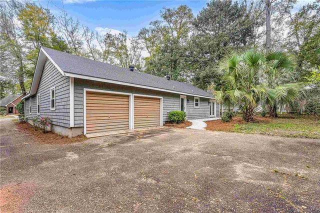 613 Oak Ridge Court, Daphne, AL 36526