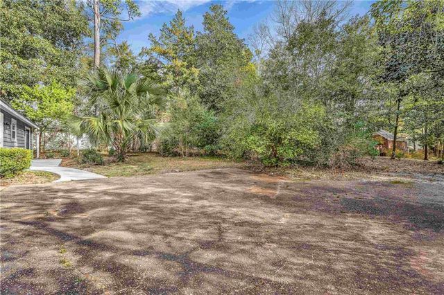 613 Oak Ridge Court, Daphne, AL 36526