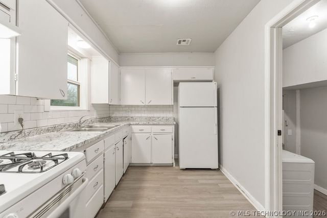 552 E 55th Place N, Tulsa, OK 74126