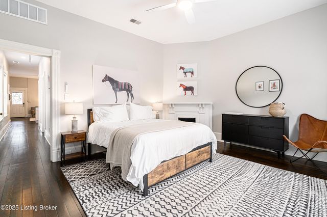 1829 Brownsboro Rd, Louisville, KY 40206