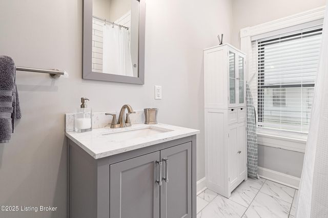 1829 Brownsboro Rd, Louisville, KY 40206