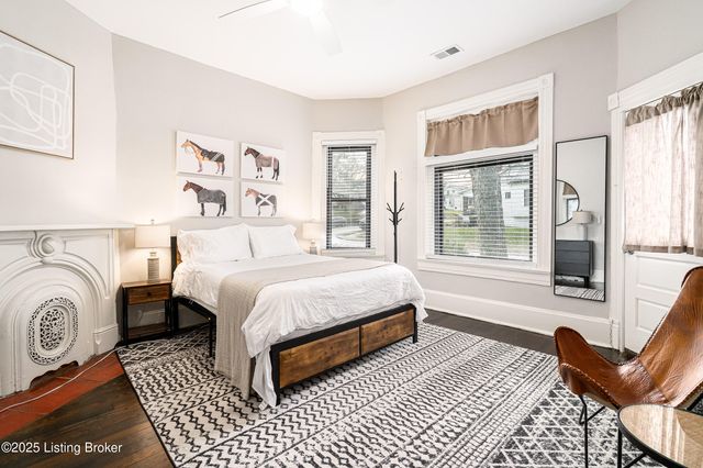 1829 Brownsboro Rd, Louisville, KY 40206