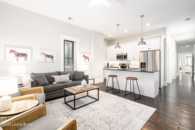 1829 Brownsboro Rd, Louisville, KY 40206