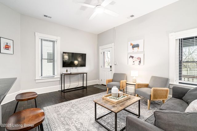 1829 Brownsboro Rd, Louisville, KY 40206