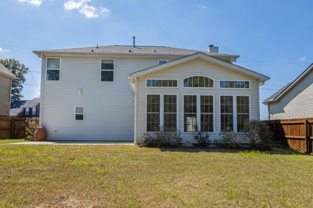 2445 Haskell Dr, Antioch, TN 37013