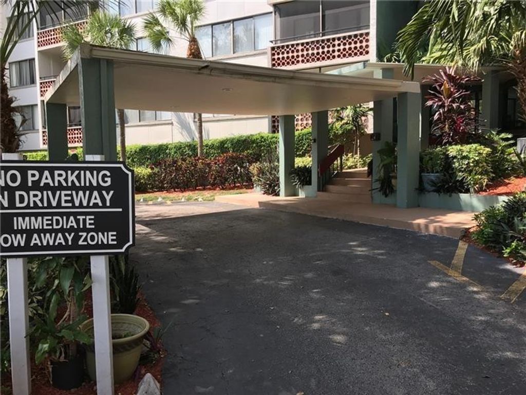 4222 Inverrary Boulevard 4413, Lauderhill, FL 33319