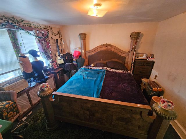 6913 RODNEY ST, Philadelphia, PA 19138