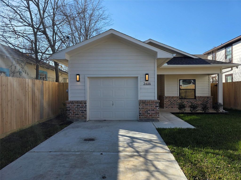 3406 Hadley Street, Houston, TX 77004