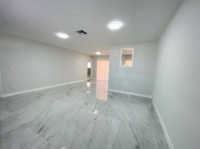 7750 Atlanta St, Hollywood, FL 33024