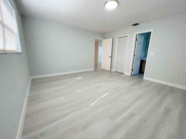 7750 Atlanta St, Hollywood, FL 33024