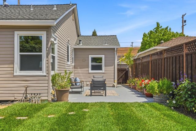 254 Nimitz Avenue, Redwood City, CA 94061
