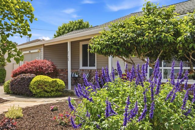 254 Nimitz Avenue, Redwood City, CA 94061
