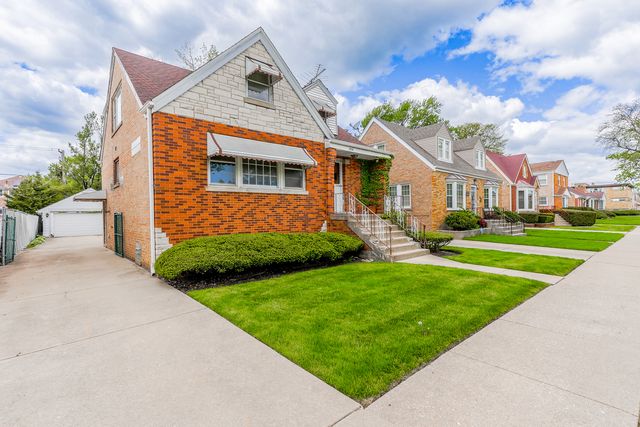 1928 N 72nd Court, Elmwood Park, IL 60707