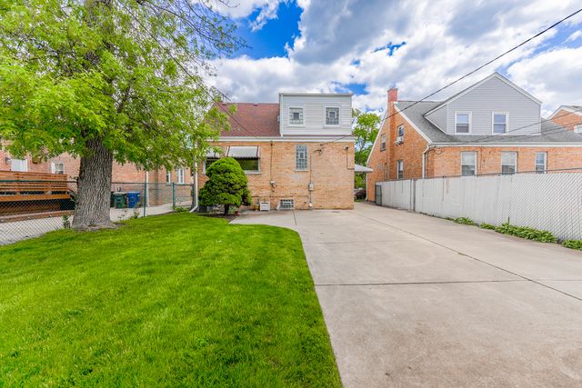1928 N 72nd Court, Elmwood Park, IL 60707