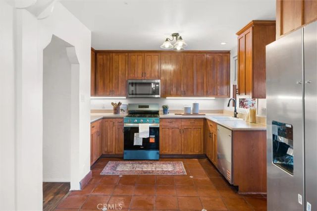 1330 W 18th Street, San Pedro, CA 90732