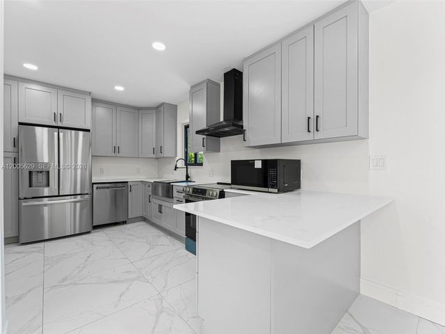 340 Carolina Ave, Fort Lauderdale, FL 33312