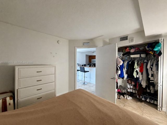 219 NW 12th Ave 709, Miami, FL 33128