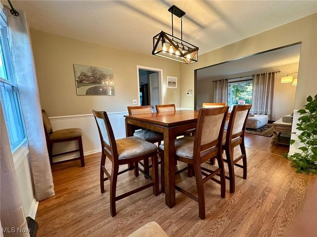 264 Windfall Lane, Wadsworth, OH 44281