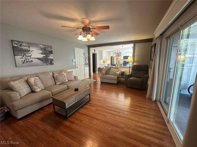 264 Windfall Lane, Wadsworth, OH 44281