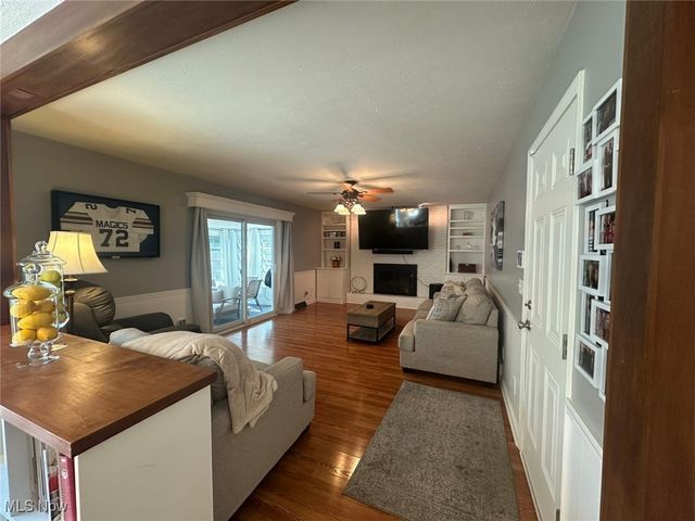 264 Windfall Lane, Wadsworth, OH 44281