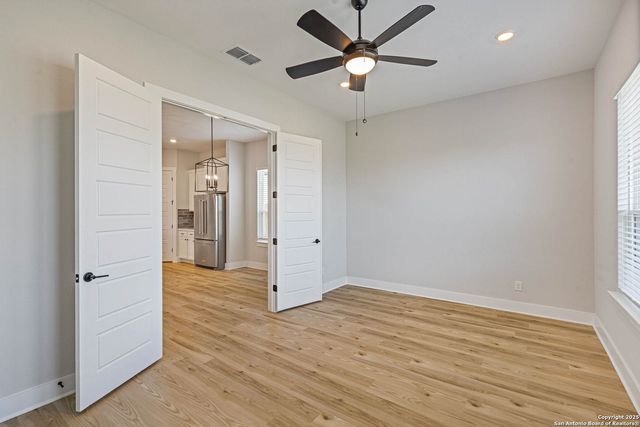 322 Lawrence Drive, Castroville, TX 78009