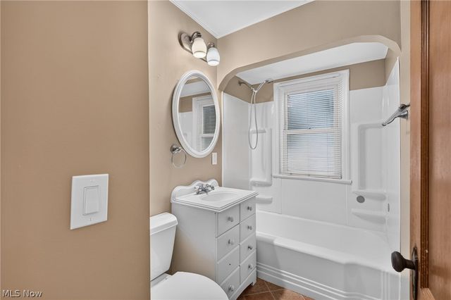 13113 Saint James Avenue, Cleveland, OH 44135