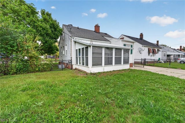 13113 Saint James Avenue, Cleveland, OH 44135