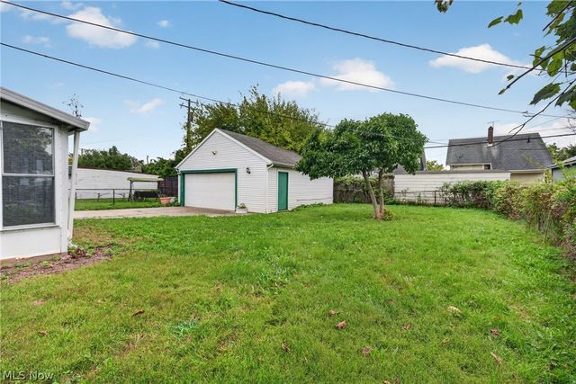 13113 Saint James Avenue, Cleveland, OH 44135