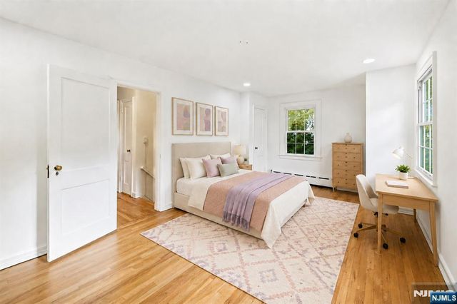 7 Burnham Place, Fair Lawn, NJ 07410