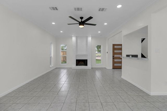 6239 Oak Pass Drive, Houston, TX 77091