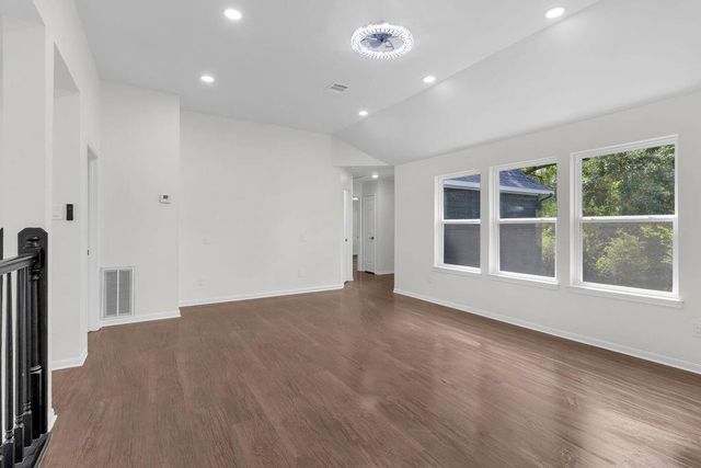 6239 Oak Pass Drive, Houston, TX 77091