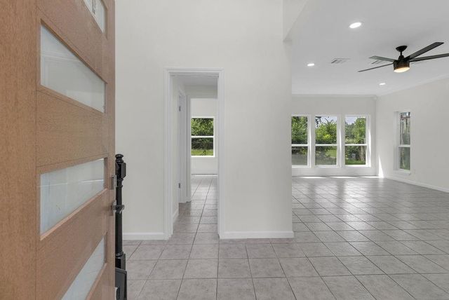 6239 Oak Pass Drive, Houston, TX 77091