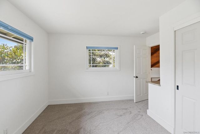77 Cameo Rd, Carlsbad, CA 92008