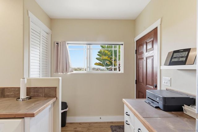 77 Cameo Rd, Carlsbad, CA 92008