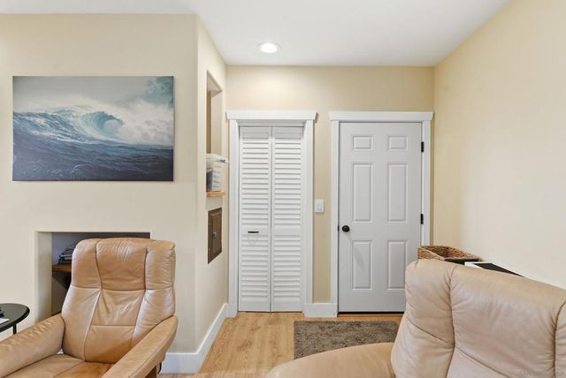 77 Cameo Rd, Carlsbad, CA 92008