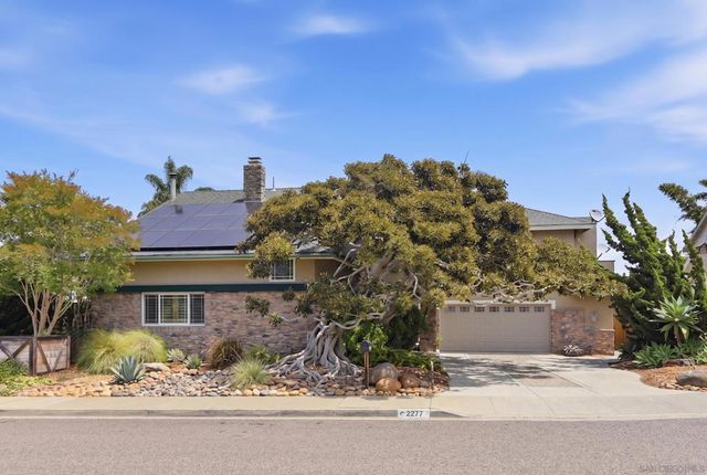 77 Cameo Rd, Carlsbad, CA 92008