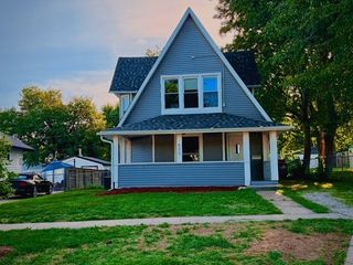 620 8th Street, West Des Moines, IA 50265