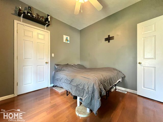 110 W Perry Street, Durand, MI 48429