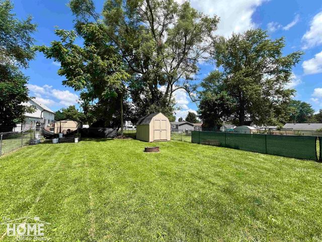 110 W Perry Street, Durand, MI 48429