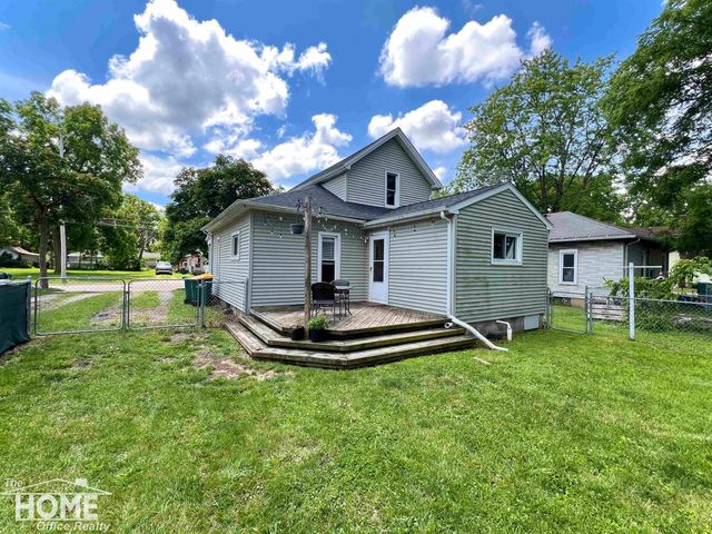 110 W Perry Street, Durand, MI 48429