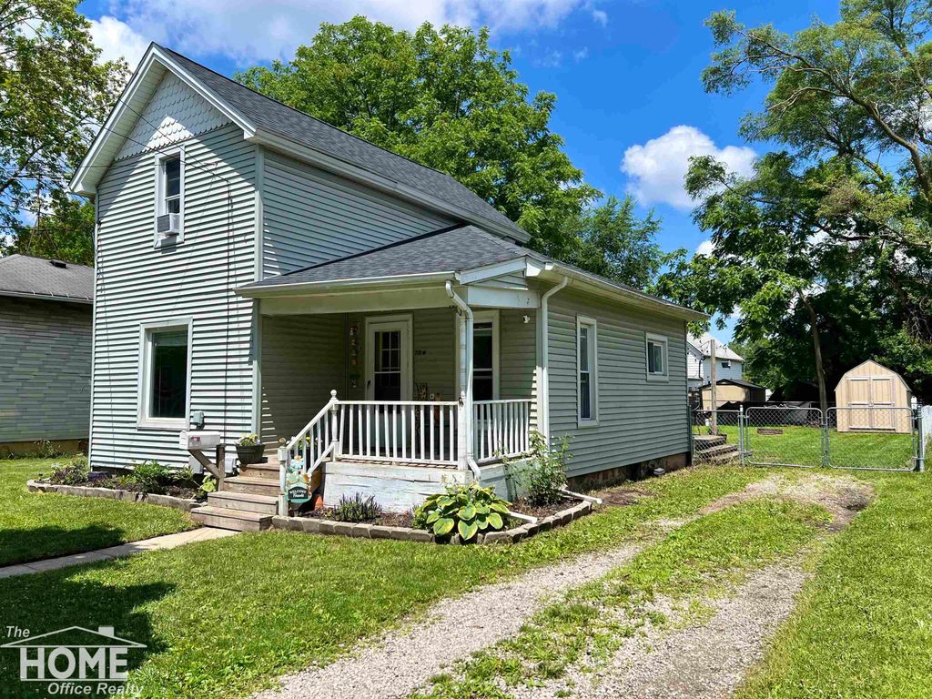 110 W Perry Street, Durand, MI 48429