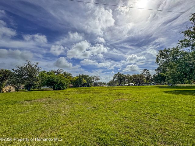 615 Old Hospital Drive, Brooksville, FL 34601