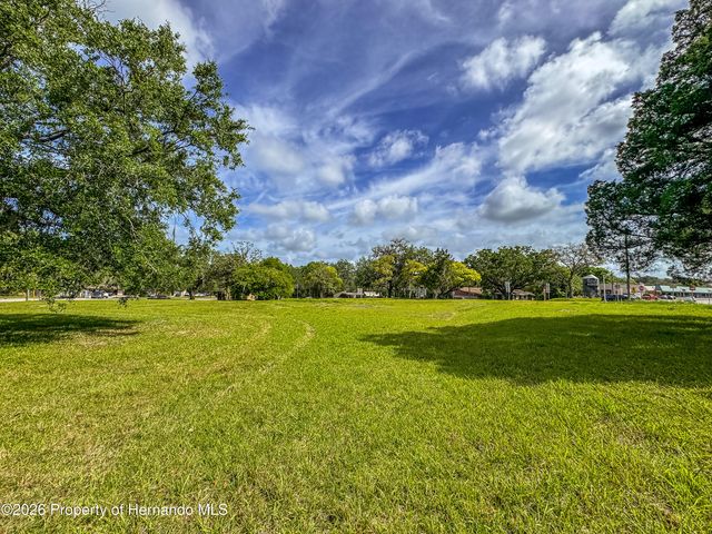 615 Old Hospital Drive, Brooksville, FL 34601