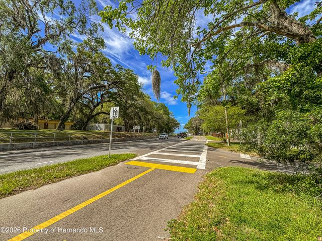 615 Old Hospital Drive, Brooksville, FL 34601