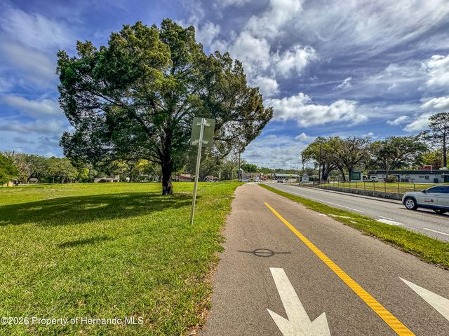 615 Old Hospital Drive, Brooksville, FL 34601