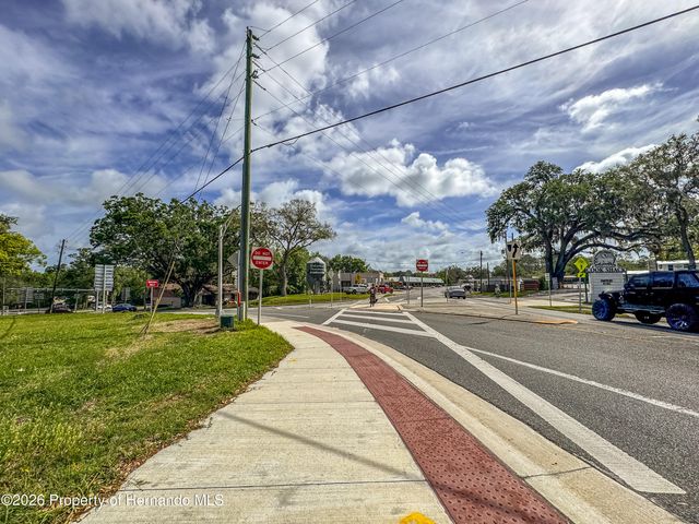 615 Old Hospital Drive, Brooksville, FL 34601